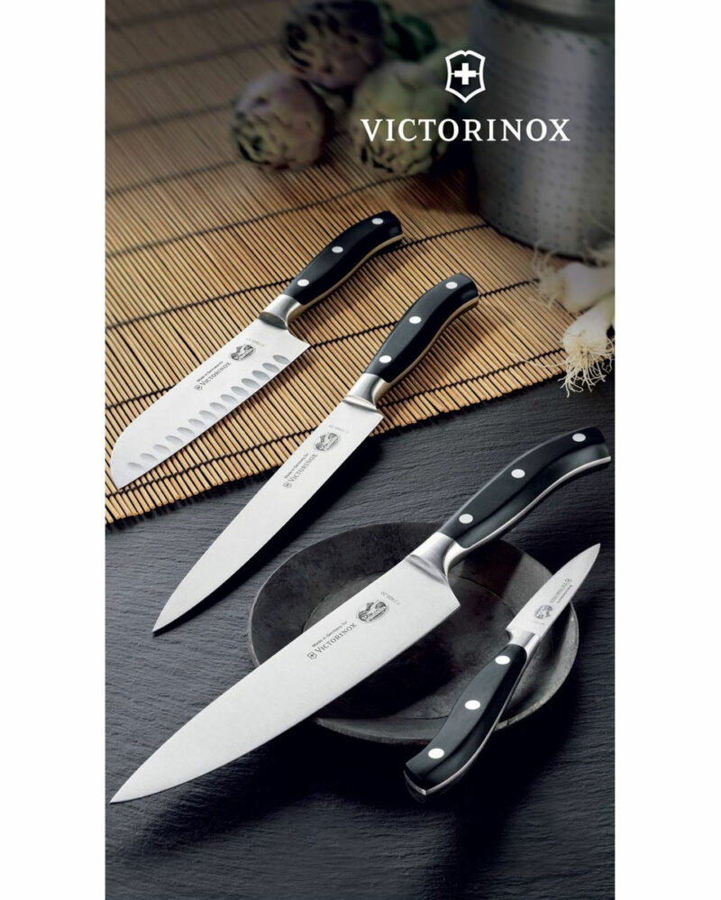 Μαχαίρι Santoku μονοκόμματο με αυλακώσεις 17 εκ. - Victorinox
